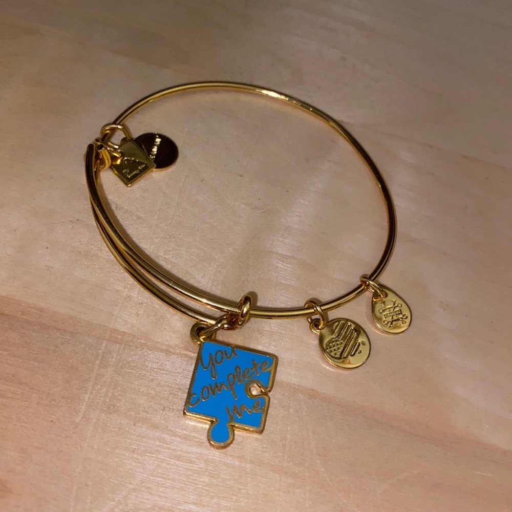 ✨Alex & Ani Bracelet✨